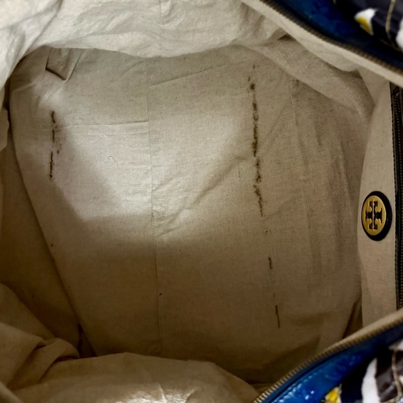 Tory Burch Blue XL Weekender *Callouts* please read description - Picture 9 of 9